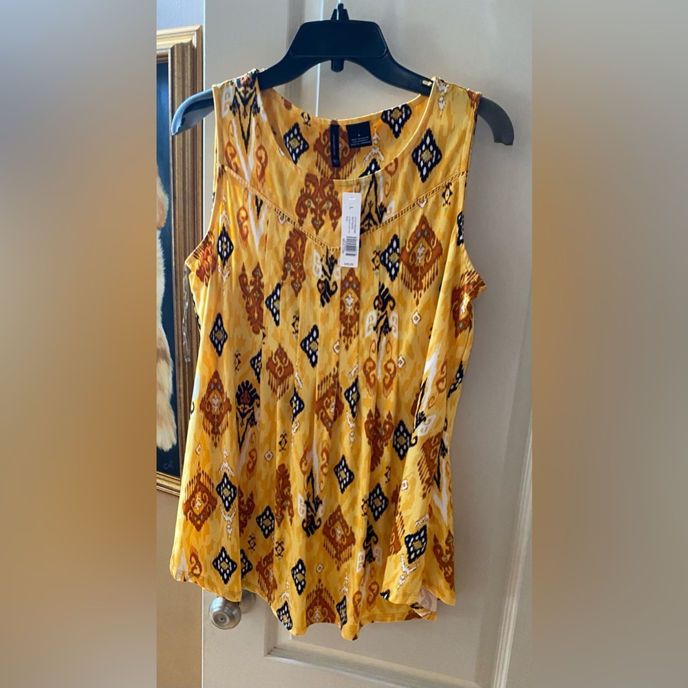 Women’s summer top